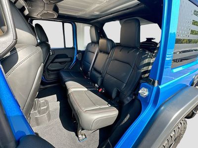 2024 Jeep Wrangler - Photo 23