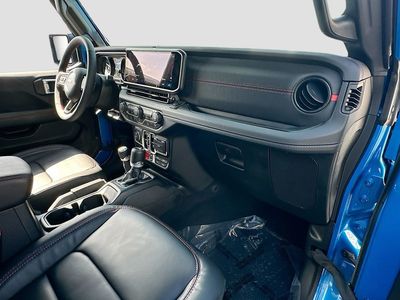 2024 Jeep Wrangler - Photo 27