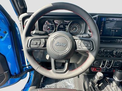 2024 Jeep Wrangler - Photo 11