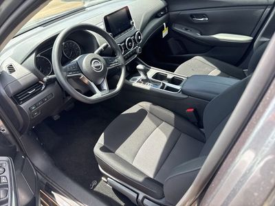 2025 Nissan Sentra - Photo 4