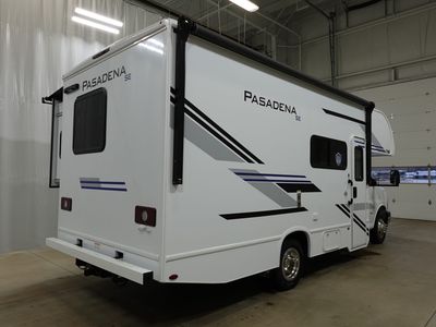 2026 Thor Motor Coach Pasadena SE - Photo 4