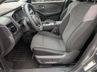 2023 Nissan Rogue — photo 12 view