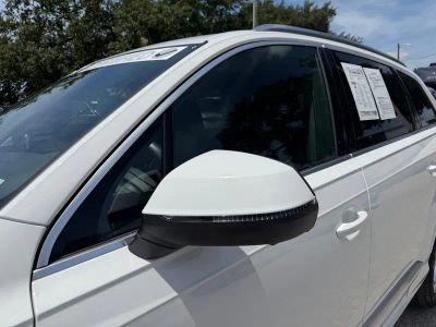2025 Audi Q7 — photo 10 view