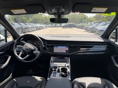 2025 Audi Q7 — photo 36 view