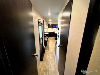 2018 Venture RV SportTrek - Photo 40
