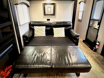 2018 Venture RV SportTrek - Photo 11