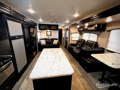 2018 Venture RV SportTrek - Photo 4