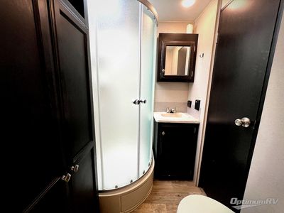 2018 Venture RV SportTrek - Photo 29