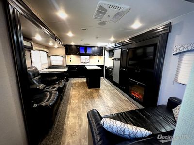 2018 Venture RV SportTrek - Photo 5