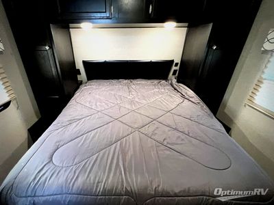 2018 Venture RV SportTrek - Photo 38