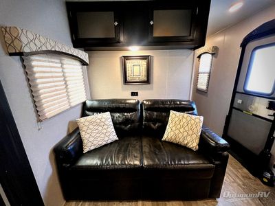 2018 Venture RV SportTrek - Photo 10
