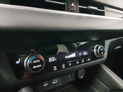 2024 Mitsubishi Outlander - Photo 19