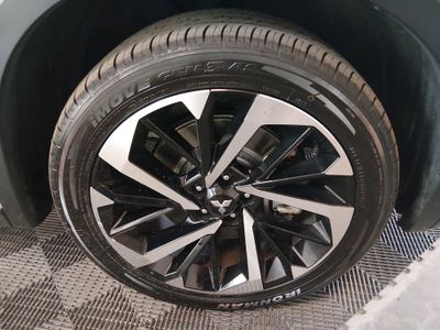 2024 Mitsubishi Outlander - Photo 10