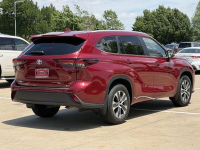 2024 Toyota Highlander - Photo 4