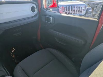 2026 Jeep Wrangler — photo 14 view