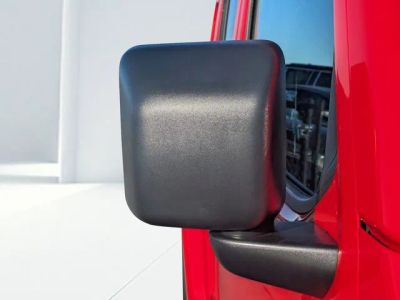 2026 Jeep Wrangler — photo 10 view