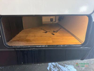 2022 Keystone RV Premier Ultra Lite — photo 10 view