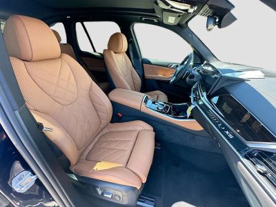 2026 BMW X5 — photo 21 view