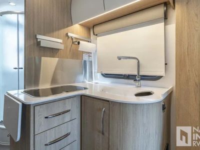2022 Leisure Travel Vans Unity - Photo 13
