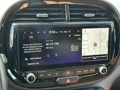2024 Kia Soul — photo 12 view
