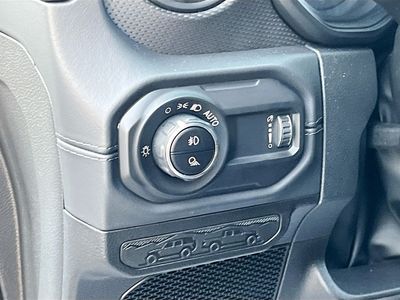2026 Jeep Gladiator - Photo 10
