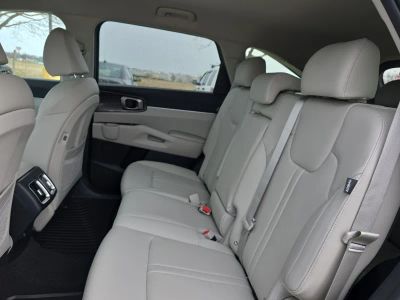 2026 Kia Sorento — photo 18 view