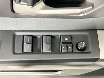 2024 Toyota Tundra — photo 13 view