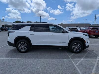 2025 Chevrolet Traverse - Photo 6