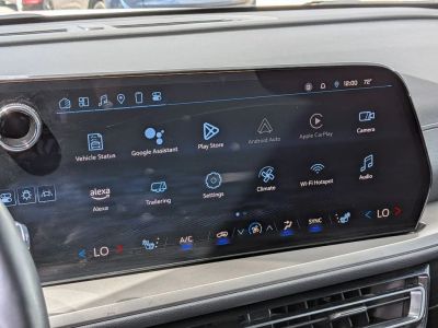 2025 Chevrolet Traverse - Photo 19