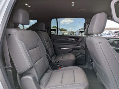 2025 Chevrolet Traverse - Photo 25