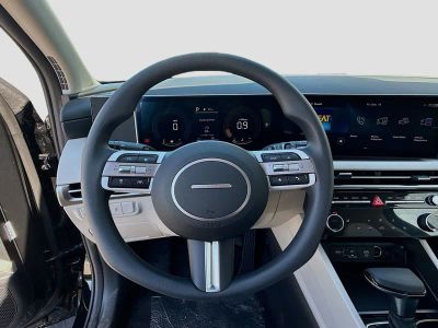 2026 Hyundai TUCSON — photo 8 view