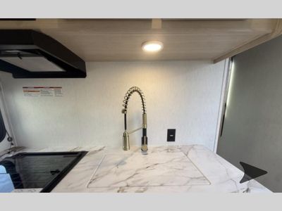 2026 Coachmen RV Apex - Photo 10
