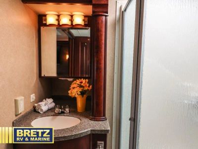 2011 Thor Motor Coach Astoria - Photo 22