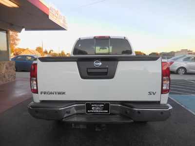 2018 Nissan Frontier Crew Cab - Photo 4