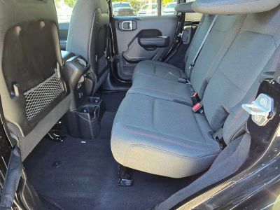 2026 Jeep Wrangler — photo 31 view
