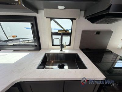 2027 Forest River RV Surveyor Legend - Photo 33