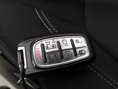 2023 Chrysler Voyager - Photo 15
