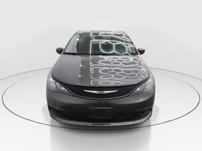 2023 Chrysler Voyager - Photo 2