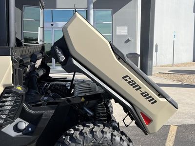 2026 Can-Am Defender MAX Limited HD11 Desert Tan & Carbon Black - Photo 16