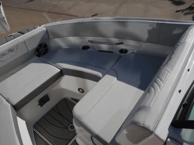 2025 Sea Ray ECT 6.2L MPI DTS BR4 - Photo 33