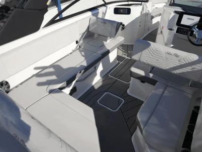 2025 Sea Ray ECT 6.2L MPI DTS BR4 - Photo 16