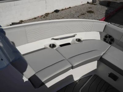 2025 Sea Ray ECT 6.2L MPI DTS BR4 - Photo 34