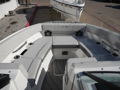 2025 Sea Ray ECT 6.2L MPI DTS BR4 - Photo 32