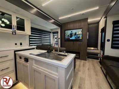 2026 Forest River RV Vengeance Rogue Armored — photo 17 view