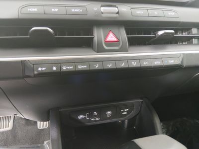 2025 Kia K4 - Photo 17