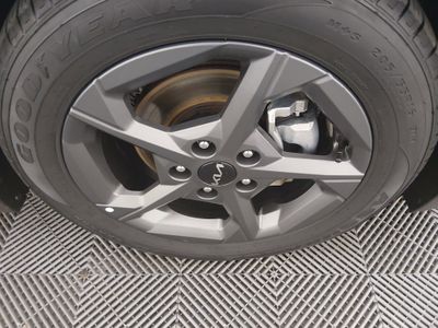 2025 Kia K4 - Photo 10