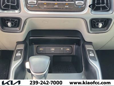 2023 Kia Sorento — photo 23 view