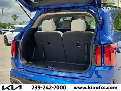 2023 Kia Sorento — photo 12 view