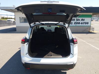 2024 Nissan Rogue — photo 11 view