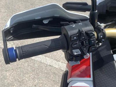 2025 Honda Africa Twin Adventure Sports ES — photo 14 view